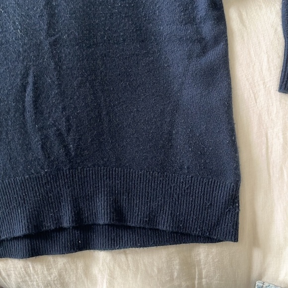 Aritzia The Group by Babaton Oversized Cashmere Sweater - Picture 5 of 6